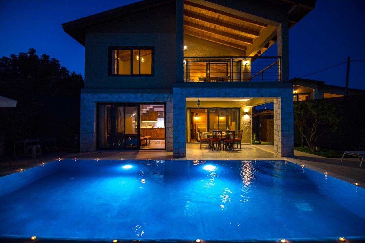 Volans Suites Villas フェティエ エクステリア 写真