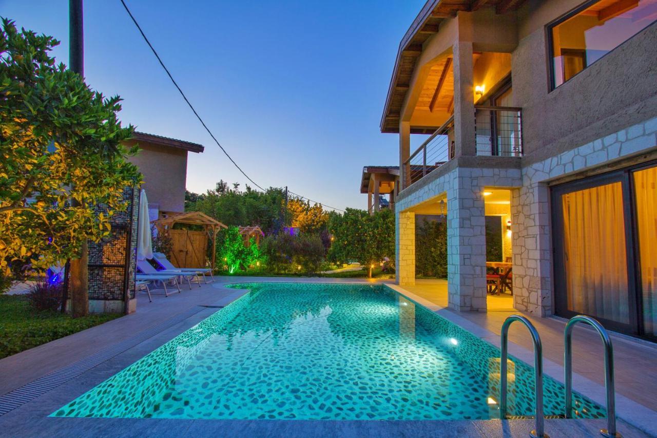 Volans Suites Villas フェティエ エクステリア 写真